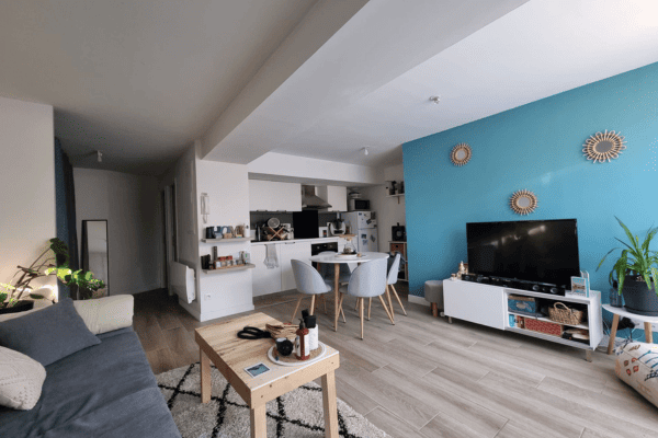 Magnifique appartement 2 pièces de 41 m² à la Maladrerie Magnifique appartement 2 pieces de 41 m² a la Maladrerie